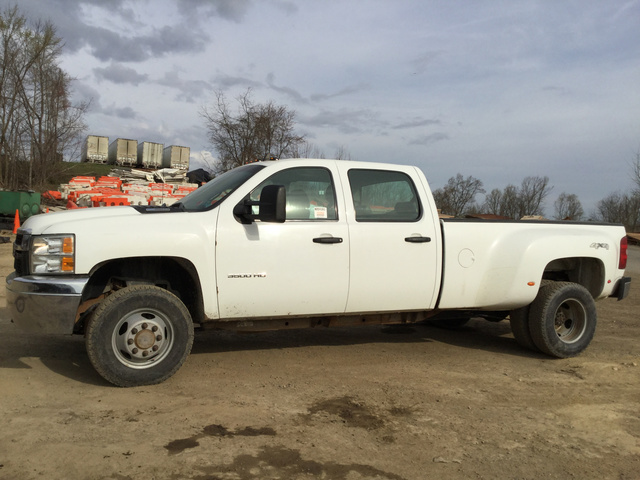 2014 Chevrolet Silverado 3500 HD 4x4 Crew Cab Pickup 2014 Chevrolet Silverado 3500 HD 4x4 Crew Cab Pickup