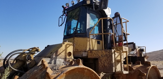 Cat 826C Landfill Compactor Cat 826C Landfill Compactor