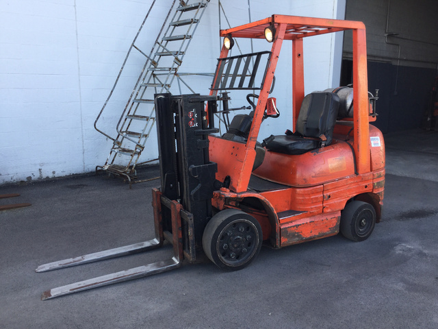 Toyota 42-6FGCU25 Cushion Tire Forklift