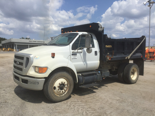2015 Ford F-750 Super Duty Dump Truck