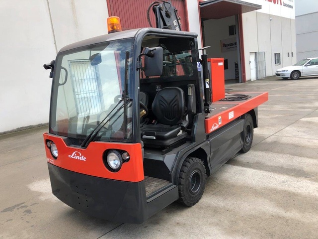 2013 Linde W20 Tow Tractor w/ Crane