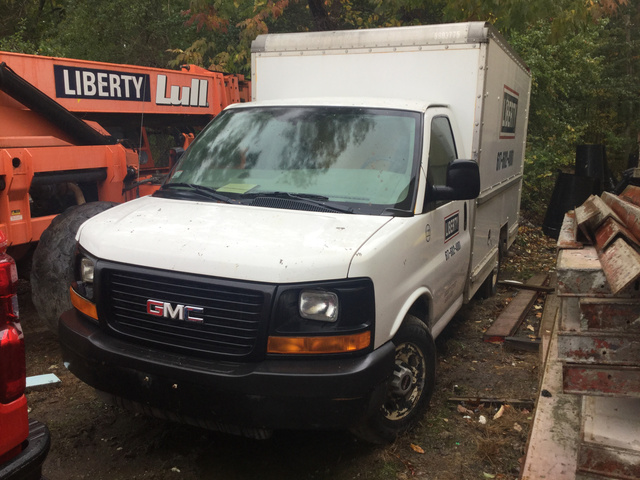 2007 GMC Savana G3500 Cargo Truck