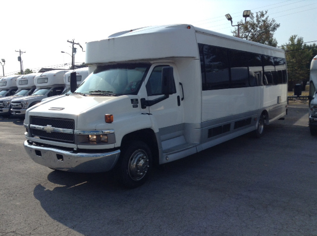 2005 (unverified) Chevrolet C5500 Bus
