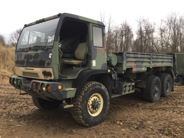 1997 Stewart & Stevenson M1084 MTV 6x6 Cargo Truck w/Rear Mounted Crane