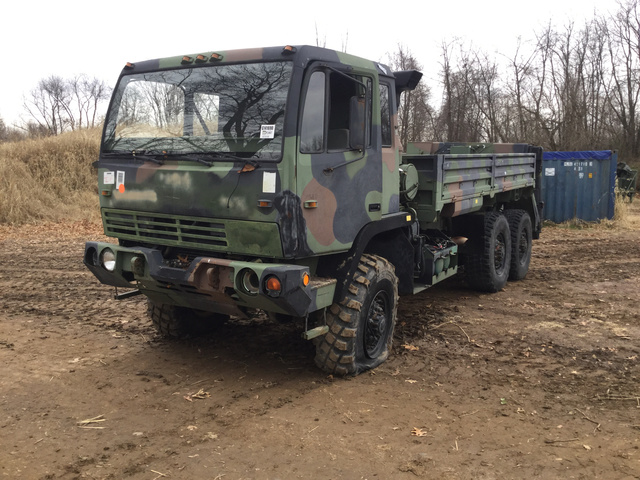 1993 Stewart & Stevenson M1084 MTV 6x6 Cargo Truck w/Rear Mounted Crane