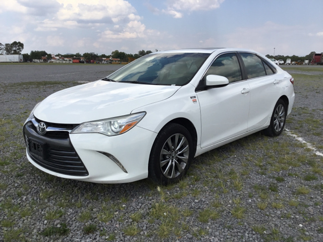 2015 Toyota Camry XLE Sedan
