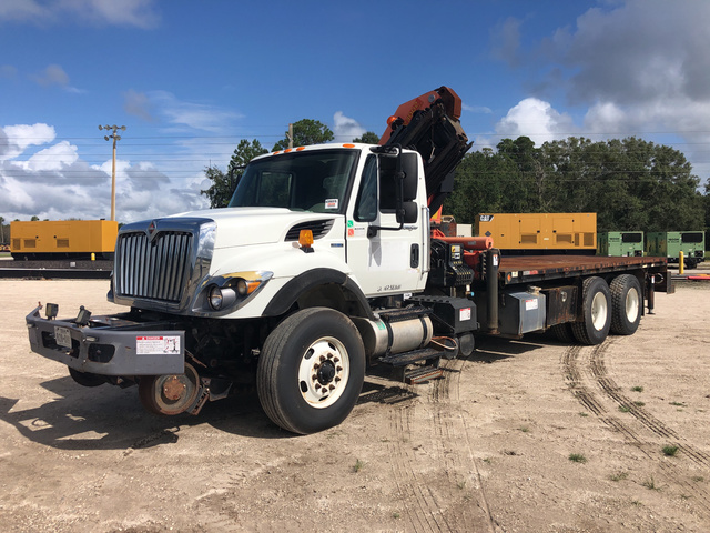 2011 International 7500 T/A Knuckle Boom Truck