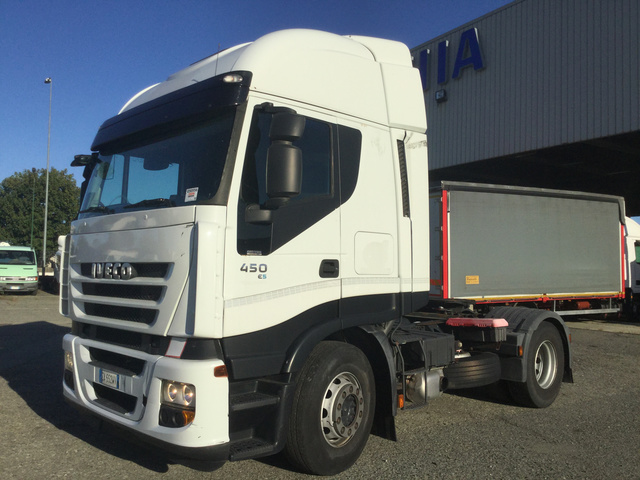 2011 (unverified) Iveco Stralis 450 4x2 Sleeper Truck Tractor