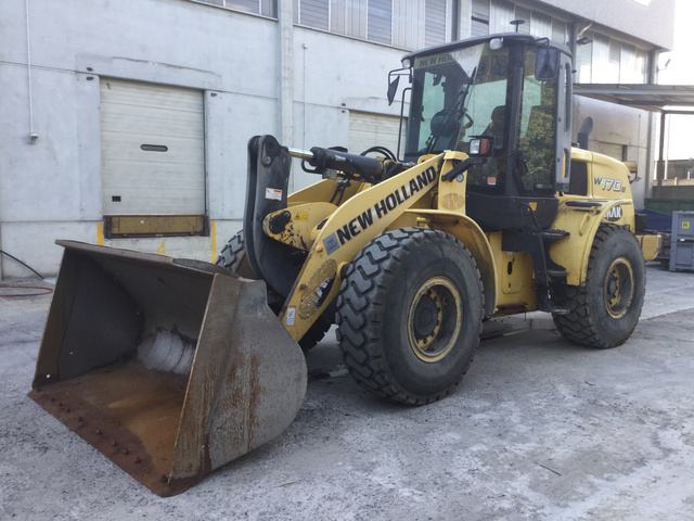 2009 New Holland W170B Wheel Loader 2009 New Holland W170B Wheel Loader