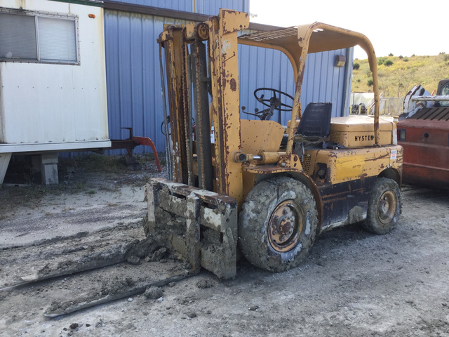 Hyster Pneumatic Tire Forklift