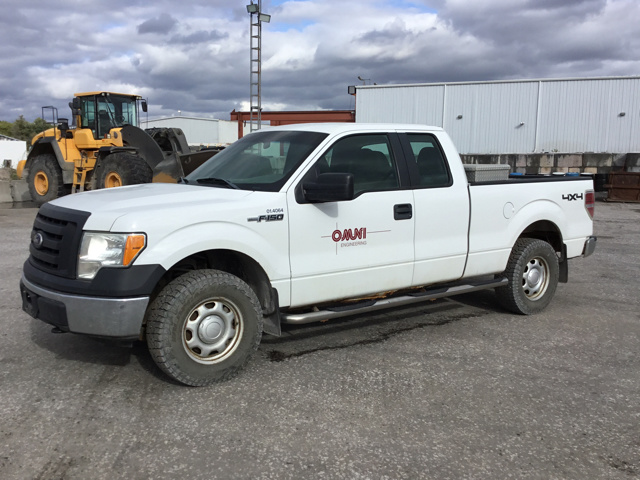 2010 Ford F-150 XL 4x4 Extended Cab Pickup