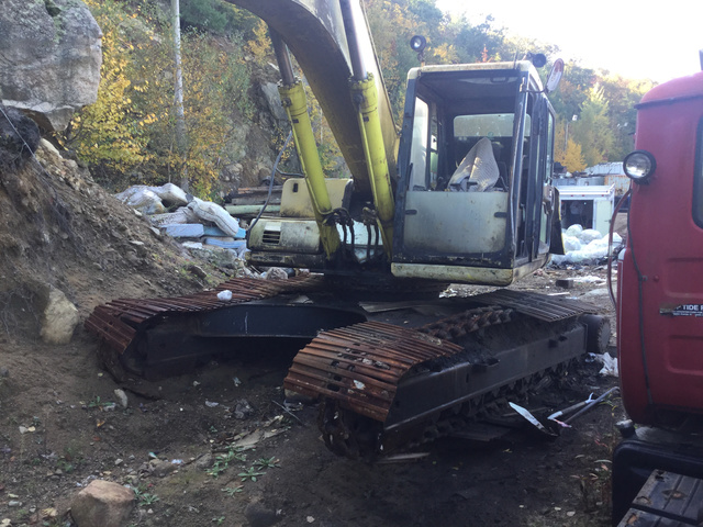 Komatsu PC220LC-6L Track Excavator