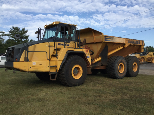2014 (unverified) Komatsu HM400-3 Articulated Dump Truck