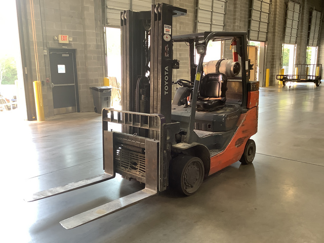 2014 Toyota 8FGC35U-BCS Cushion Tire Forklift