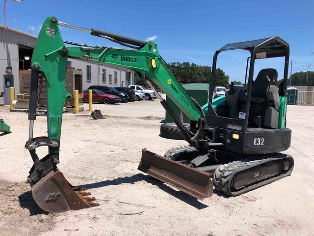 2013 Bobcat E32 Mini Excavator