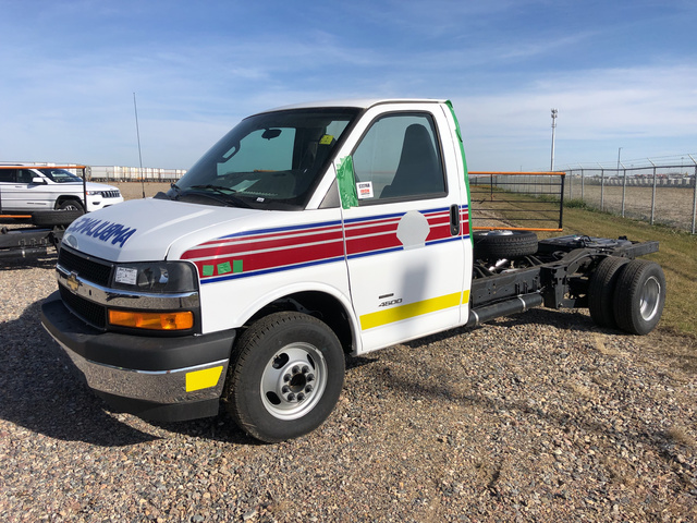 2019 Chevrolet Express G4500 Cab & Chassis