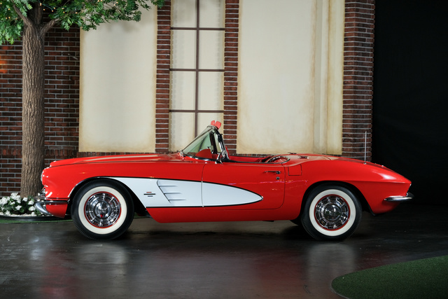 1961 Chevrolet Corvette Convertible