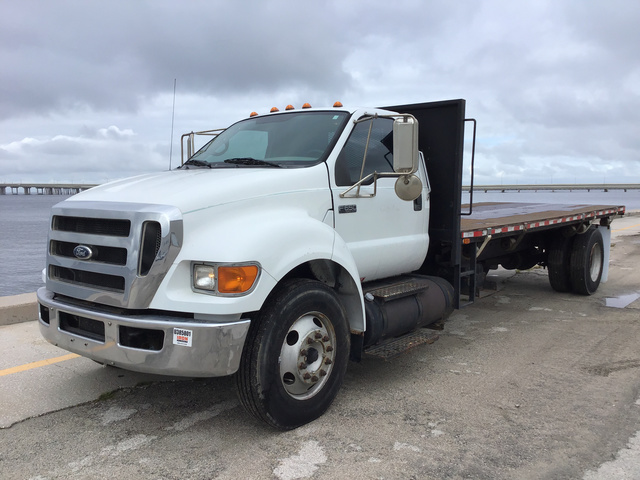 2008 Ford F-650 Super Duty Flatbed Dump Truck