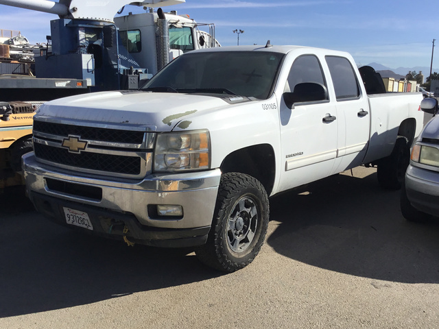 2011 (unverified) Chevrolet 2500 4x4 Crew Cab Pickup