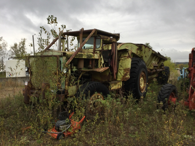 Euclid Off-Road Belly Dump Truck