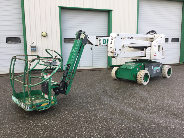 2007 Haulotte HA15IP Electric Articulating Boom Lift 2007 Haulotte HA15IP Electric Articulating Boom Lift
