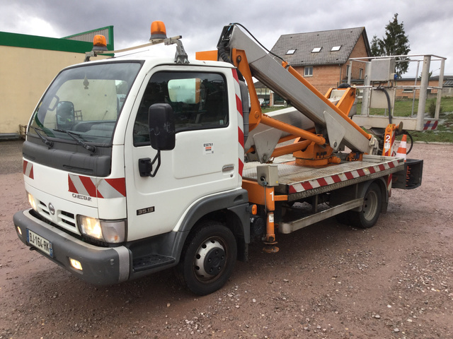 2006 Multitel MX200 on 2006 (unverified) Nissan Cabstar 4x2 Bucket Truck 2006 Multitel MX200 on 2006 (unverified) Nissan Cabstar 4x2 Bucket Truck