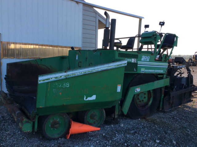 Cat/Barber-Greene BG-210B Asphalt Paver
