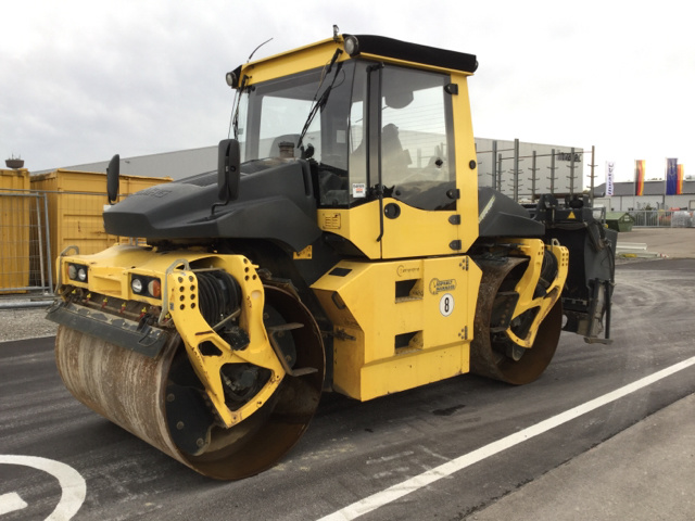 2010 Bomag BW174AP-AM Vibratory Double Drum Roller 2010 Bomag BW174AP-AM Vibratory Double Drum Roller