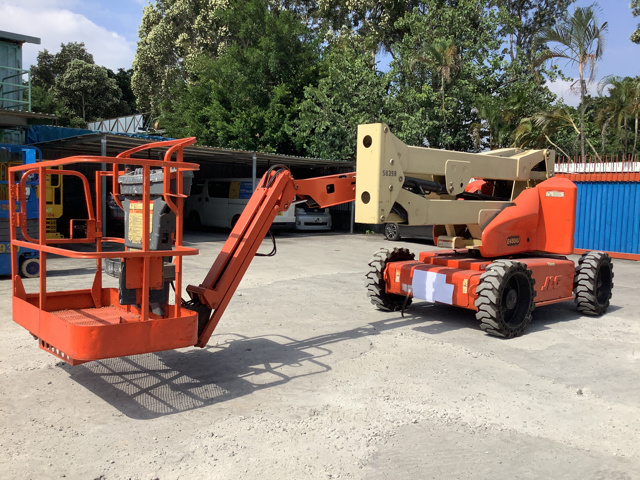 2007 (unverified) JLG E450AJ Electric Articulated Boom Lift 2007 (unverified) JLG E450AJ Electric Articulated Boom Lift