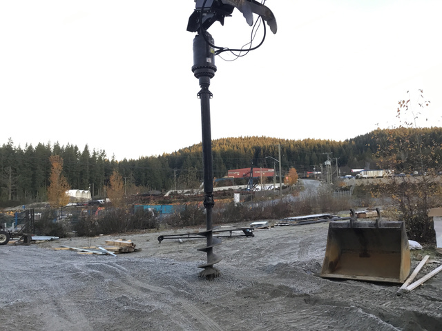 Digga SD50HP-12V Hydraulic Auger Attachment