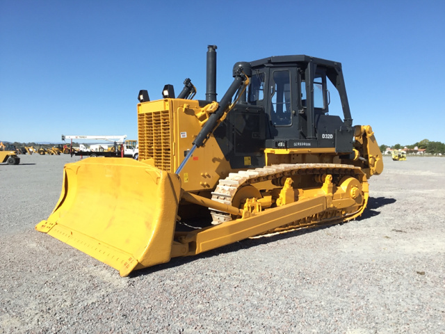 2015 Shantui SD32D Crawler Dozer