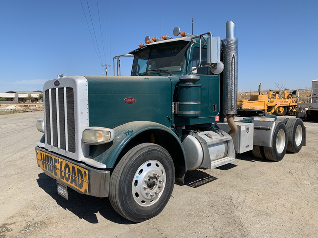 2009 Peterbilt 388 T/A Day Cab Truck Tractor