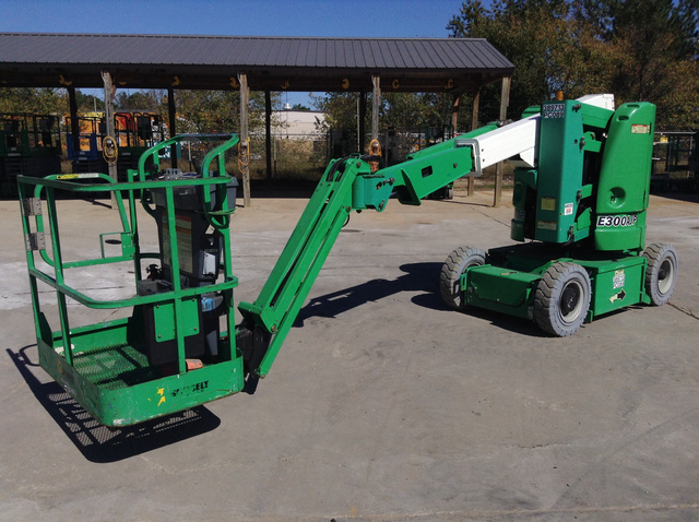 2012 (unverified) JLG E300AJP Telescopic Boom Lift