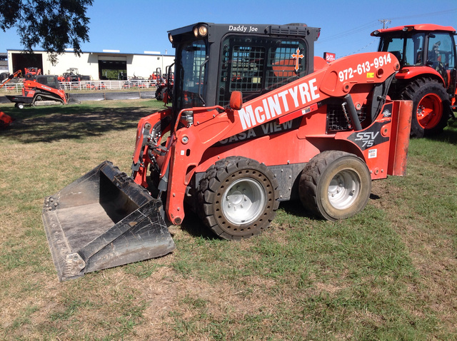 2016 Kubota SSV75 Skid-Steer Loader