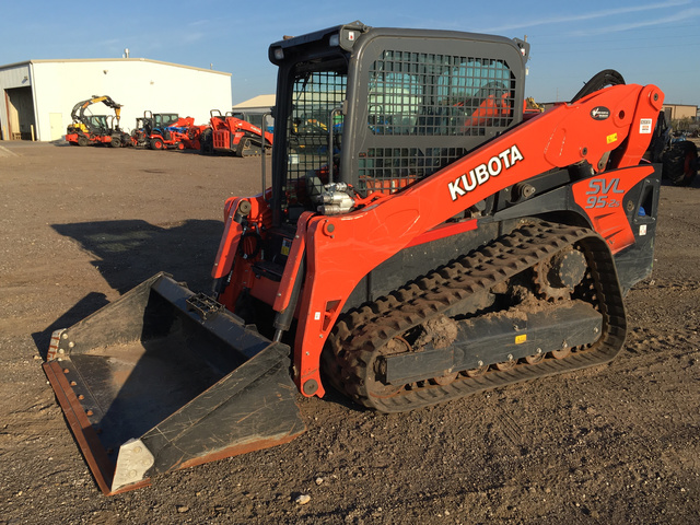 Kubota SVL95-2S Compact Track Loader