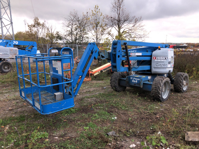 2007 Genie Z4525J 4WD Dual Fuel Articulating Boom Lift