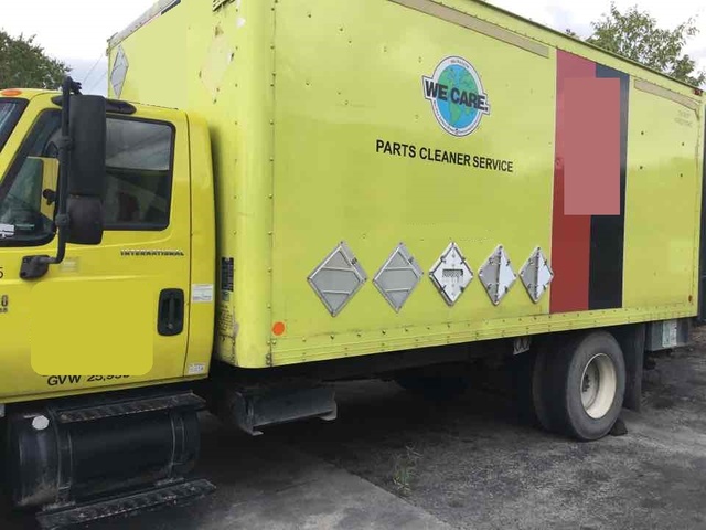 2003 International 4200 Cargo Truck