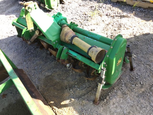 John Deere 665 Rotary Tiller Attachment