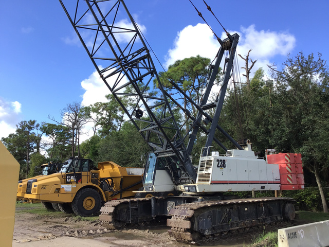 2011 Link-Belt 238 Hylab 5 Lattice-Boom Crawler Crane 2011 Link-Belt 238 Hylab 5 Lattice-Boom Crawler Crane