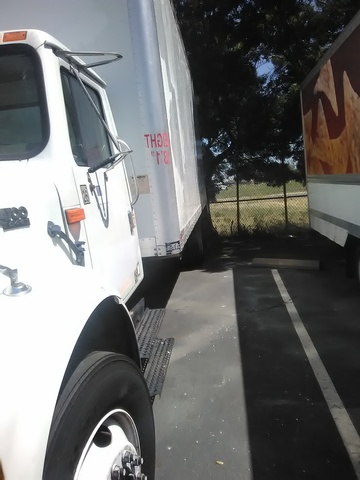 2002 International 4700 Cargo Truck