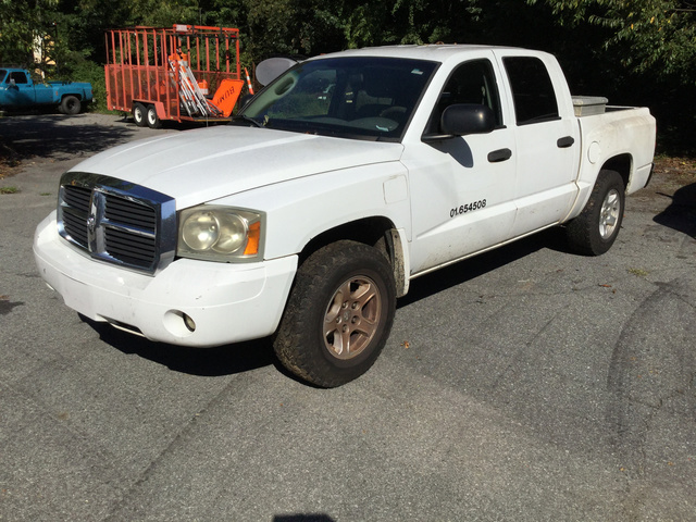 2006 Dodge Dakota SLT Crew Cab Pickup