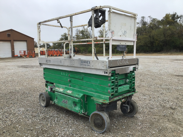 2012 JLG 3246ES Electric Scissor Lift