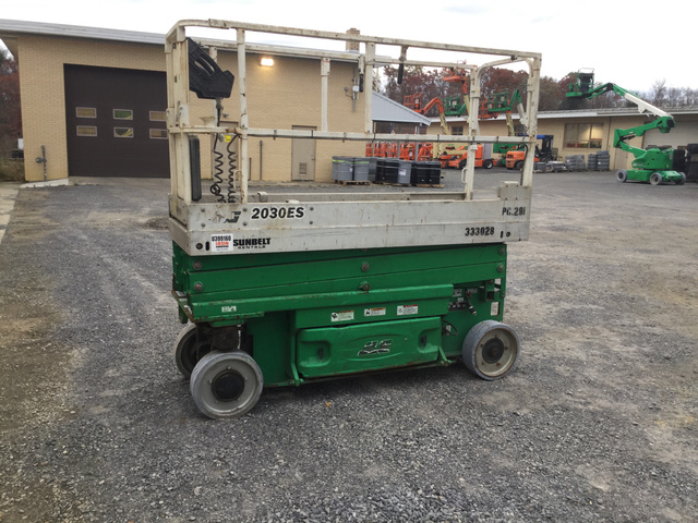 2011 JLG 2030ES Electric Scissor Lift