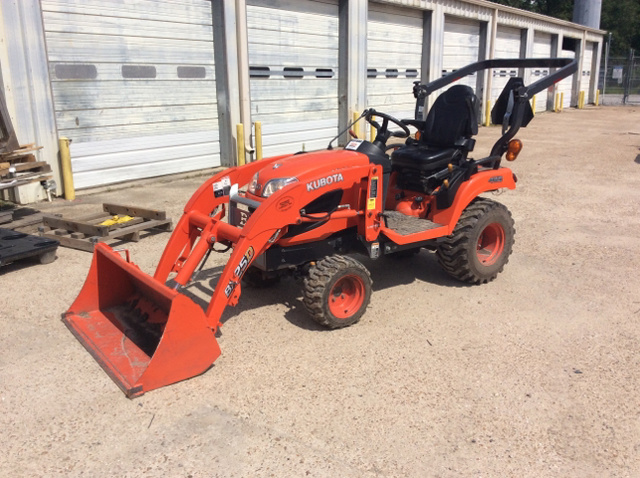 Kubota BX25DLB 4WD Utility Tractor