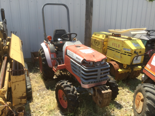 Kubota B2400HD Utility Tractor