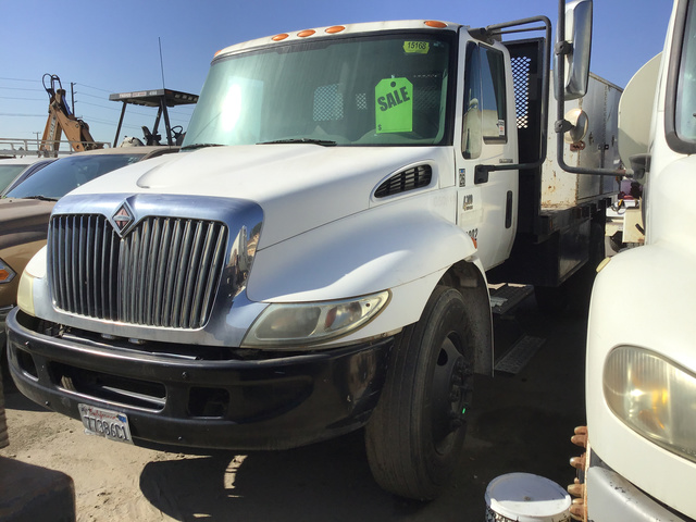 2006 International 4300 S/A Flatbed Truck 2006 International 4300 S/A Flatbed Truck