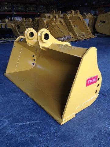 Emaq 72" Excavator Bucket - Fits Cat 320 - Unused
