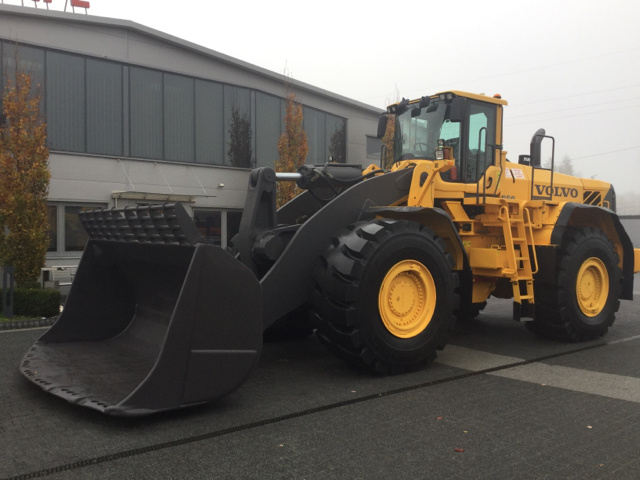 2011 Volvo L350F Wheel Loader 2011 Volvo L350F Wheel Loader