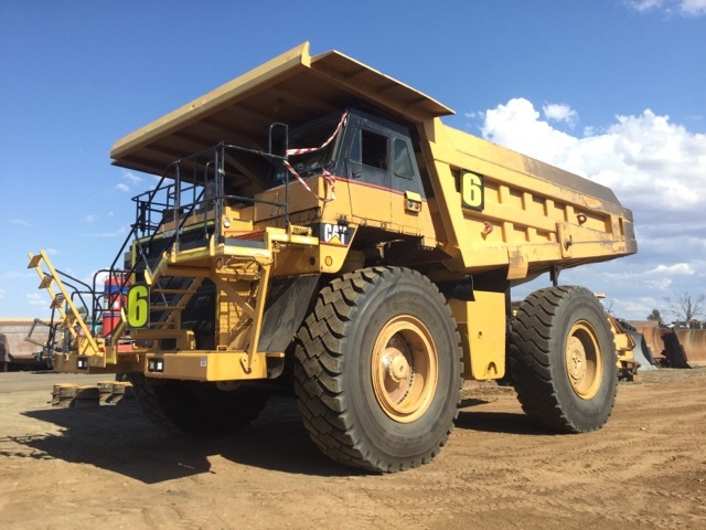 1991 Cat 785 Off-Road End Dump Truck 1991 Cat 785 Off-Road End Dump Truck