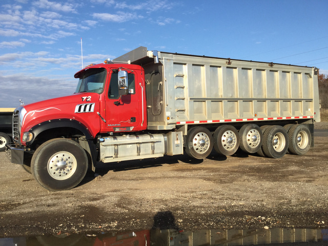 2013 Mack GU713 Five Axle Dump Truck 2013 Mack GU713 Five Axle Dump Truck